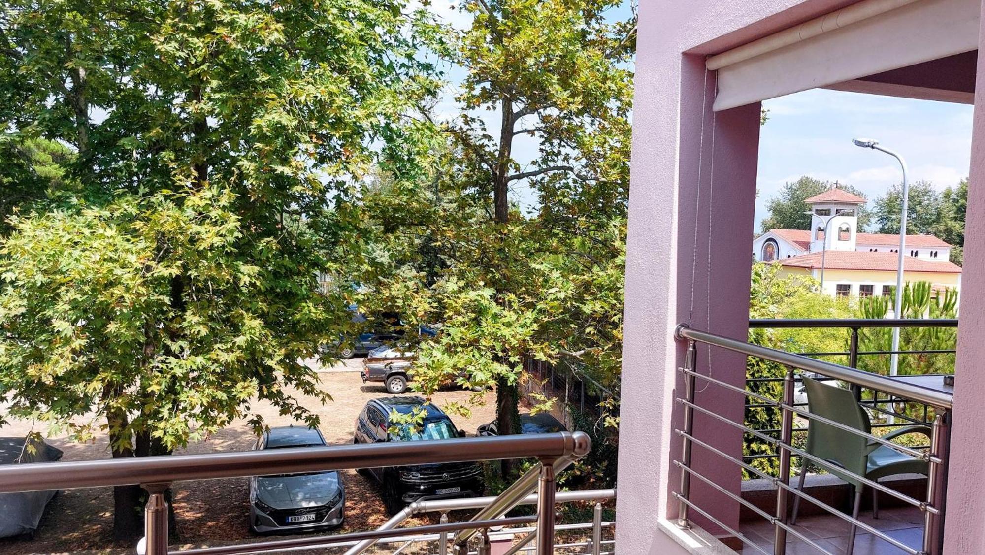 Yasoo Holiday Apartments Olympiada Bagian luar foto